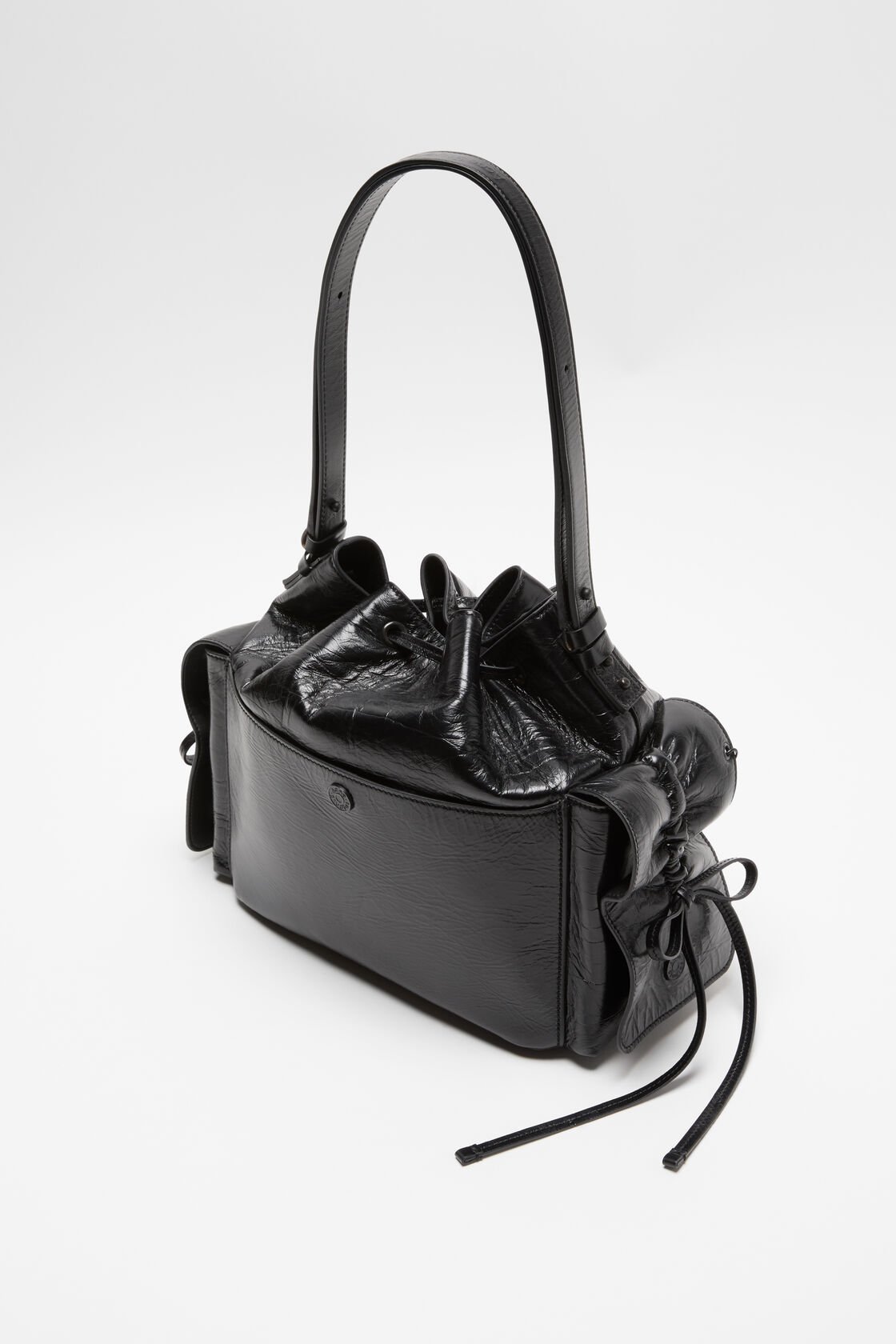 Multipocket bucketbag