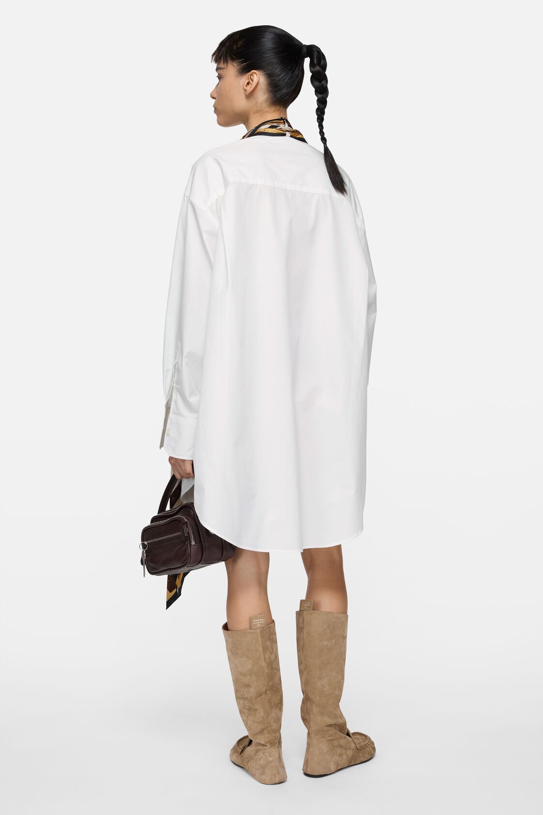 Skiktad skjortedress
