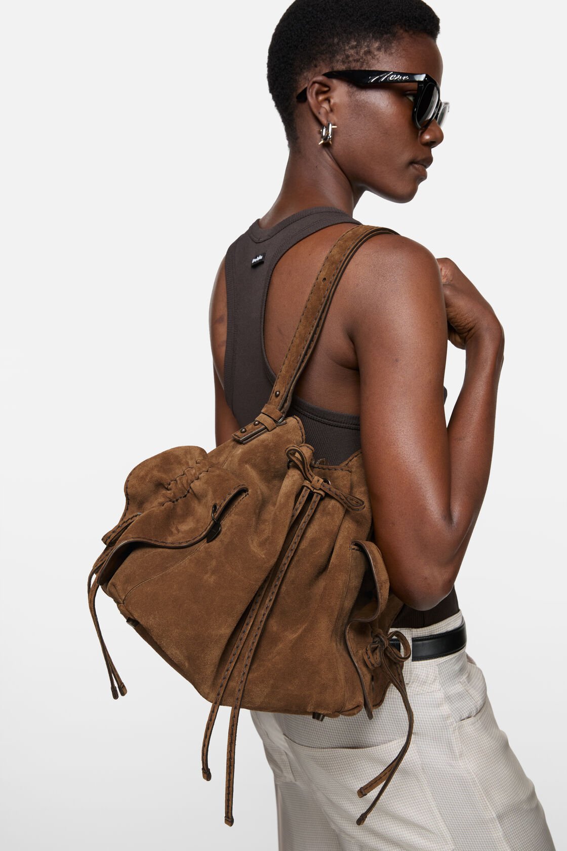 Multipocket Suede Bucketbag