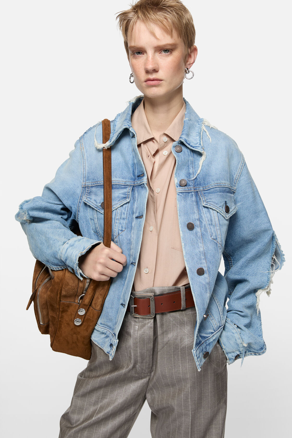 Förnärmad denimjacka