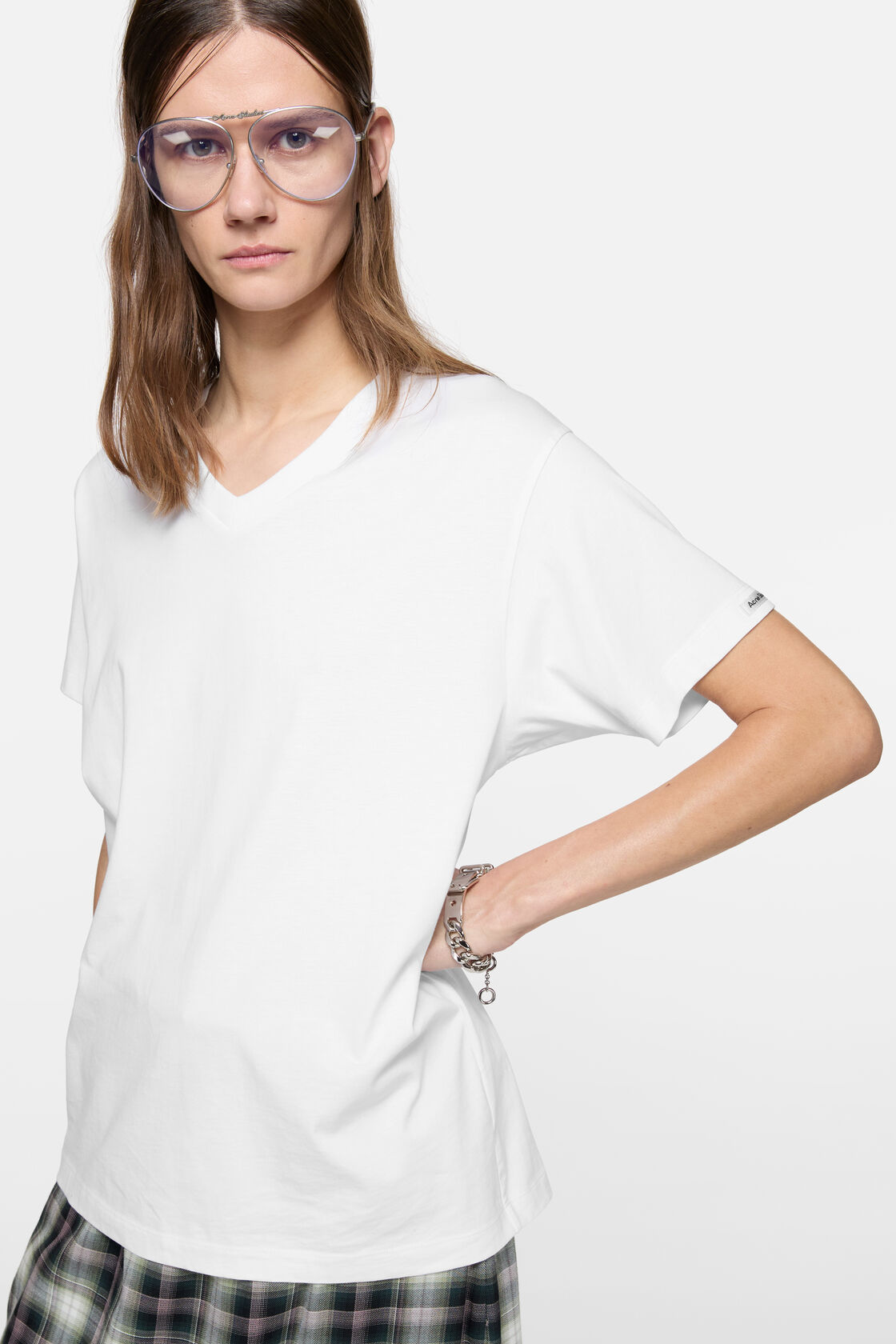 Satinmärkning V-hals-T-shirt