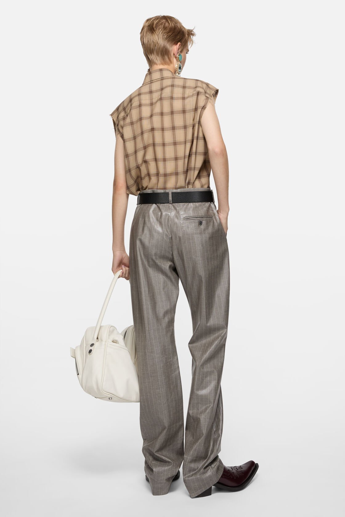 Belagda pinstripebyxor