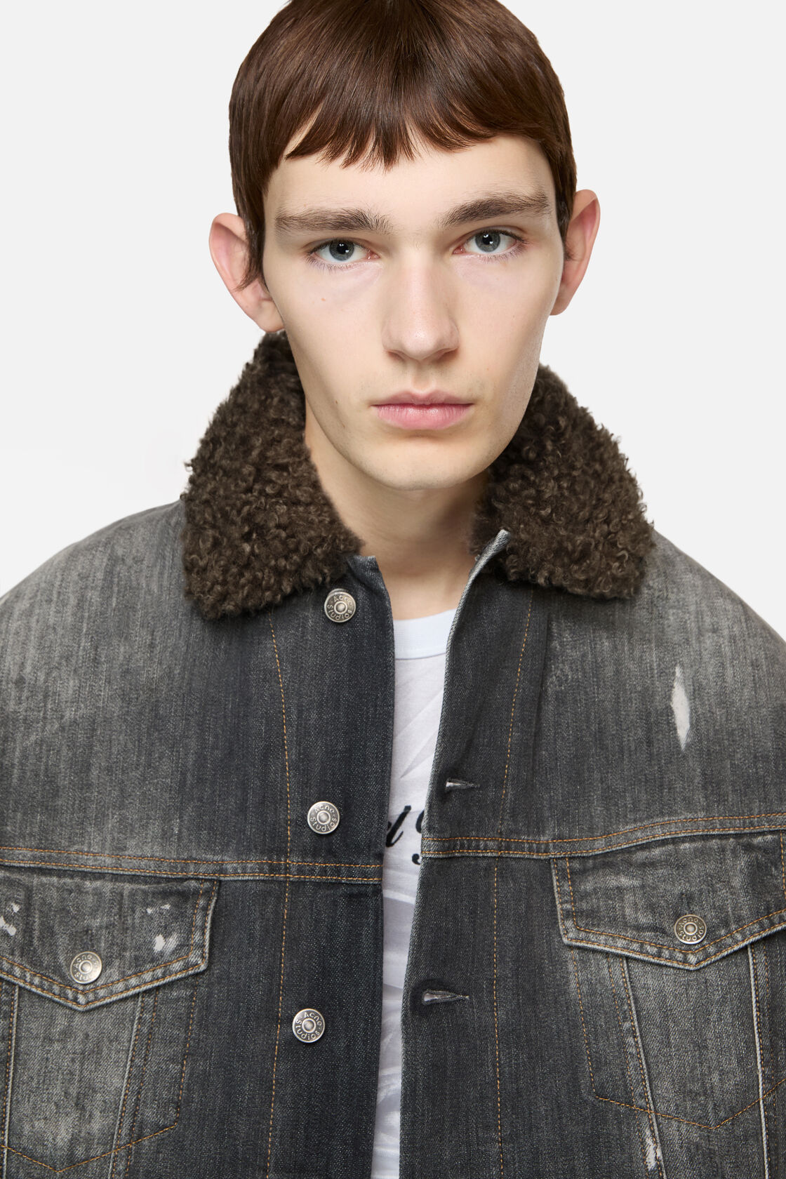 Vådd denimjacka