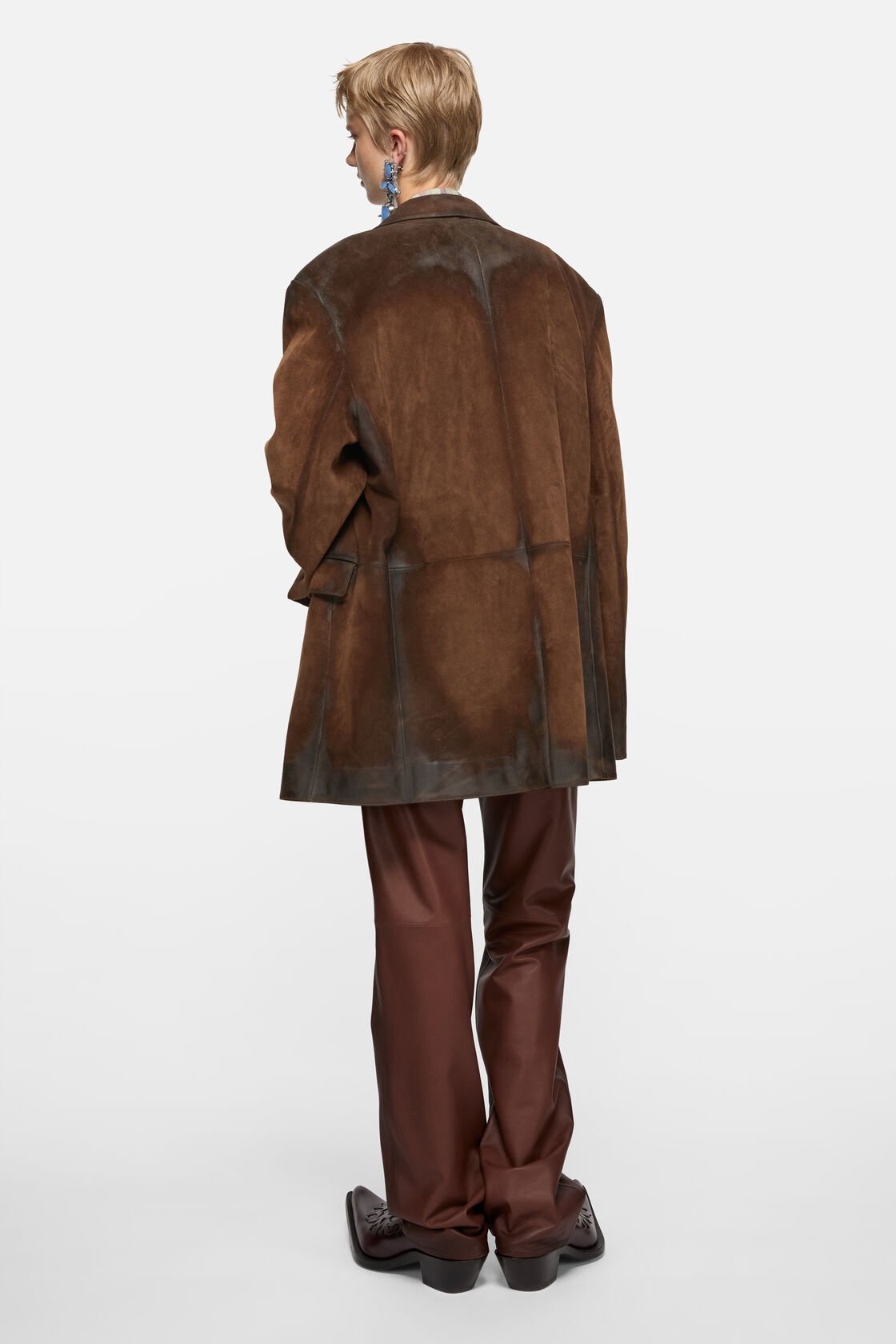 Suede kostymkappa