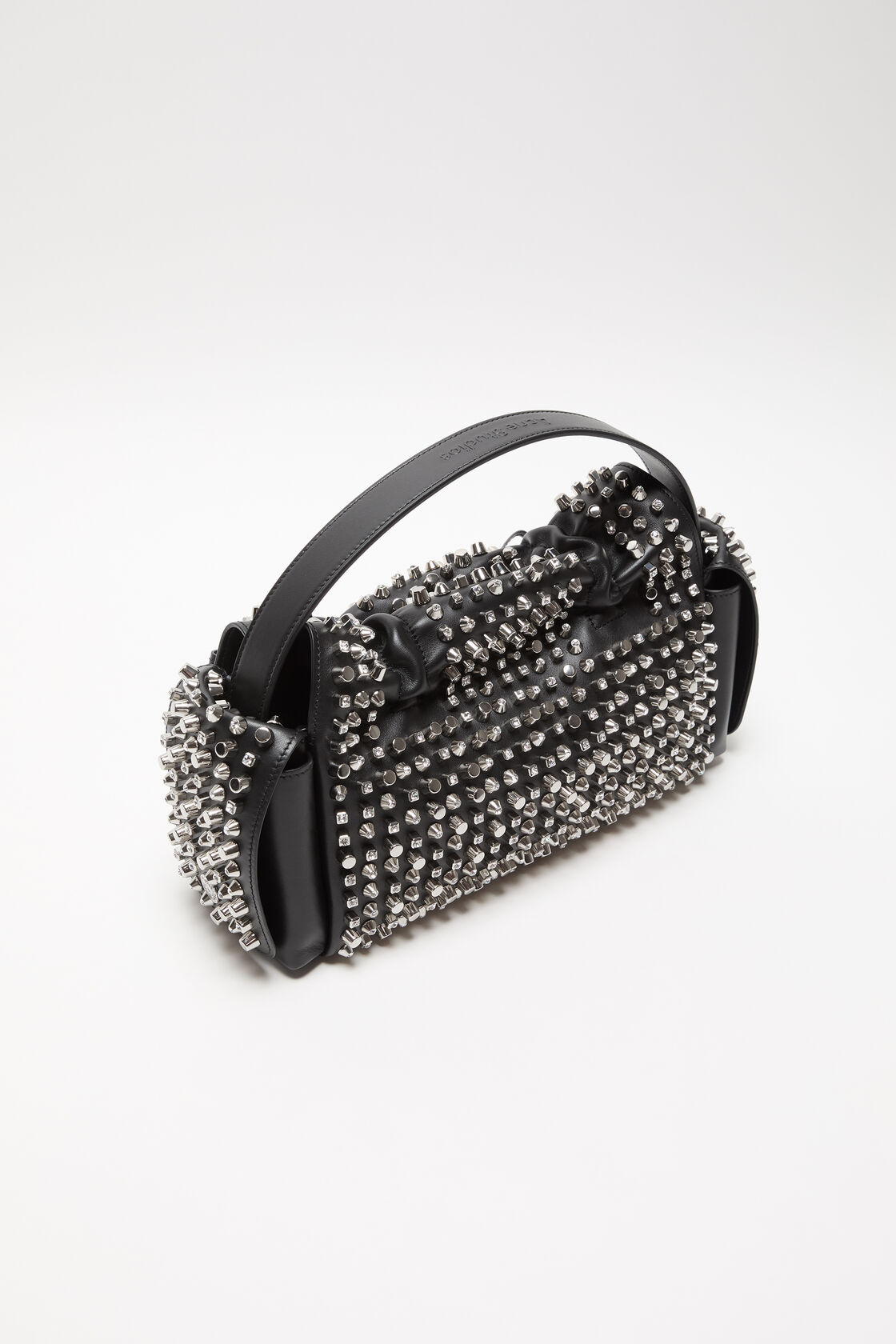 Multipocket-stud-axelväska